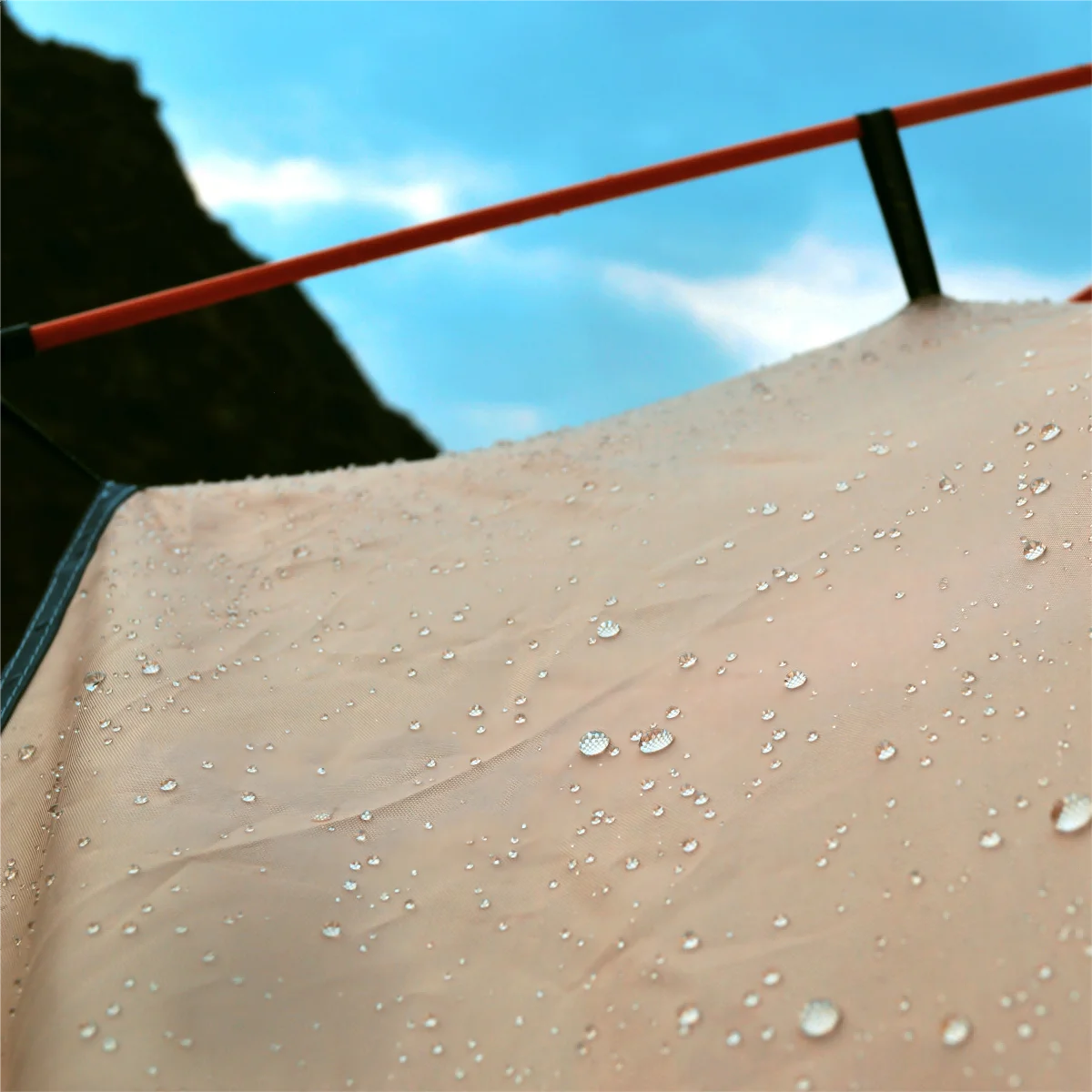 Outdoor shelter Sunshade Self-driving Travel Camping Tent Reactive outdoor Camping tent Two doors and two windows